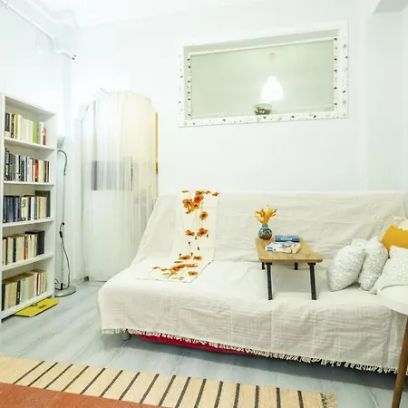 Lovel Apartment *